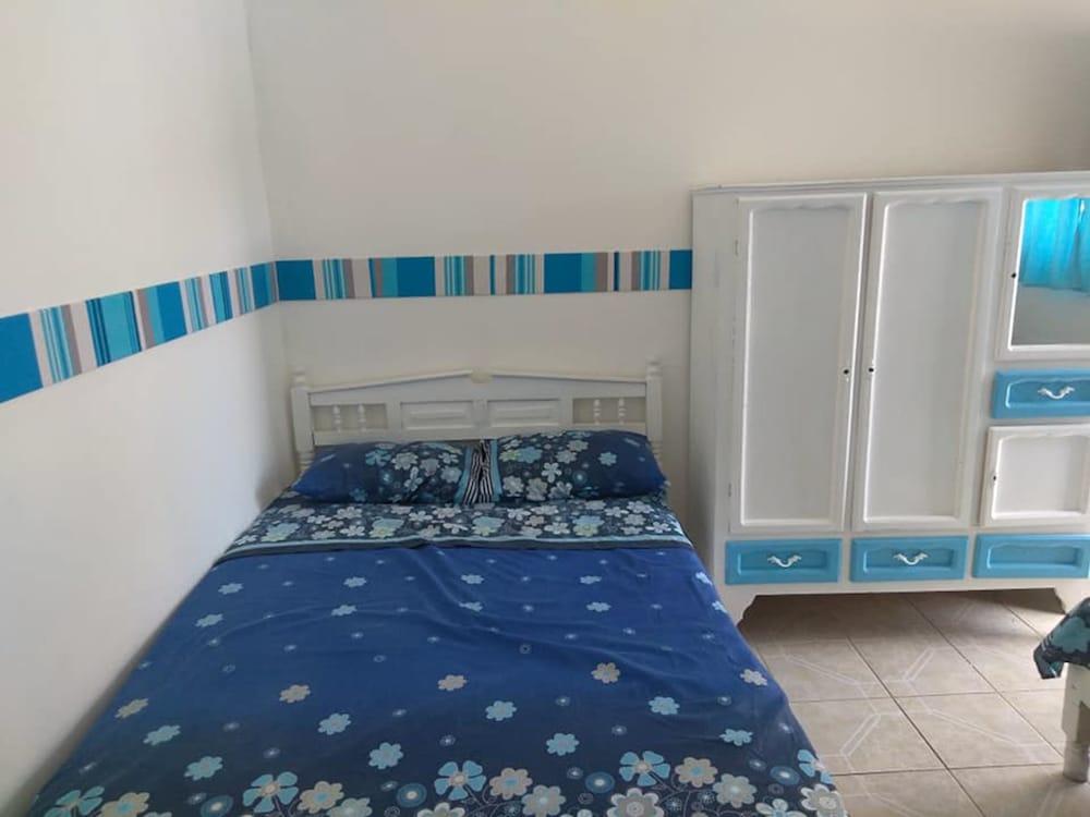 La Punta Rooms Hostel