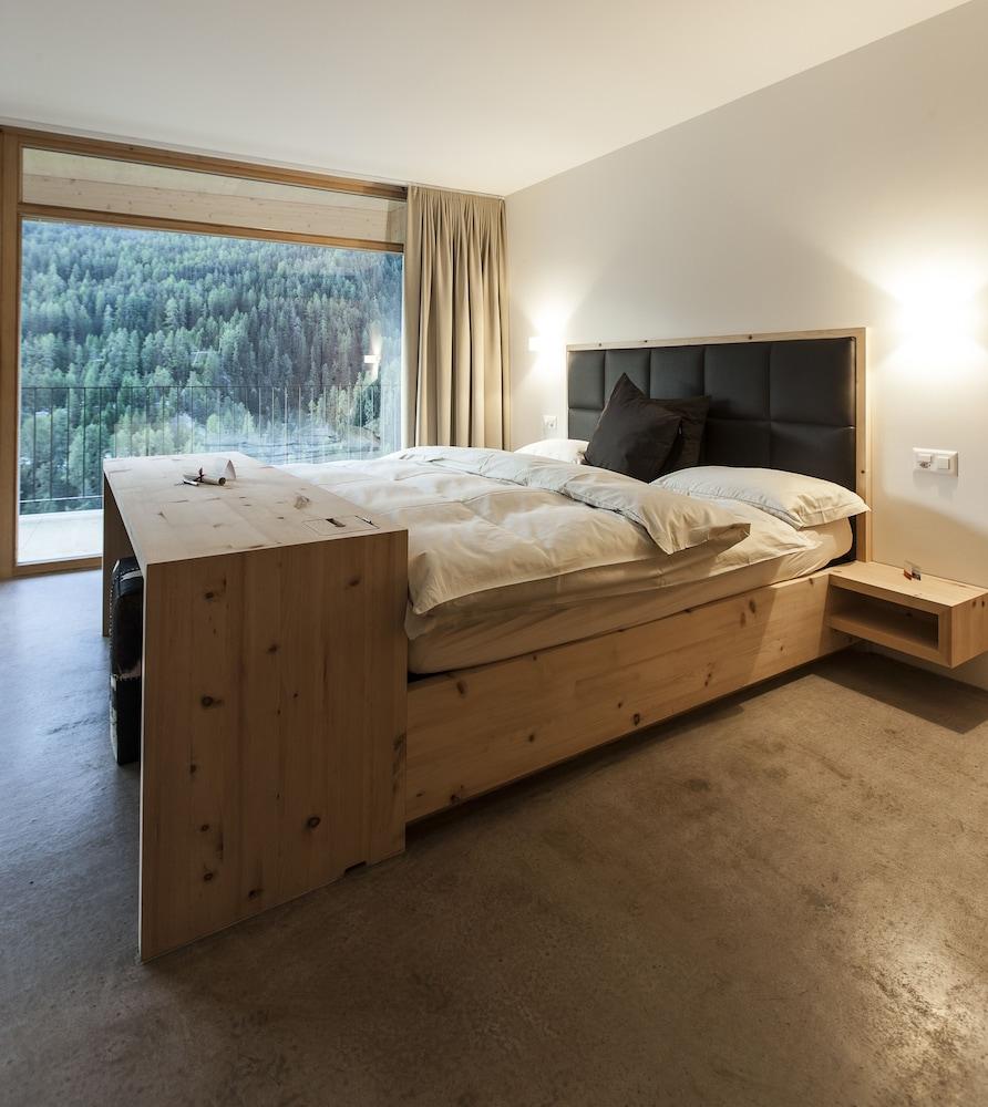 Hotel Arnica Scuol - Adults only
