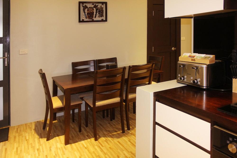 Greystone Apartments 01