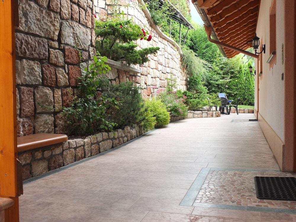 Appartamenti Donini Alfredo