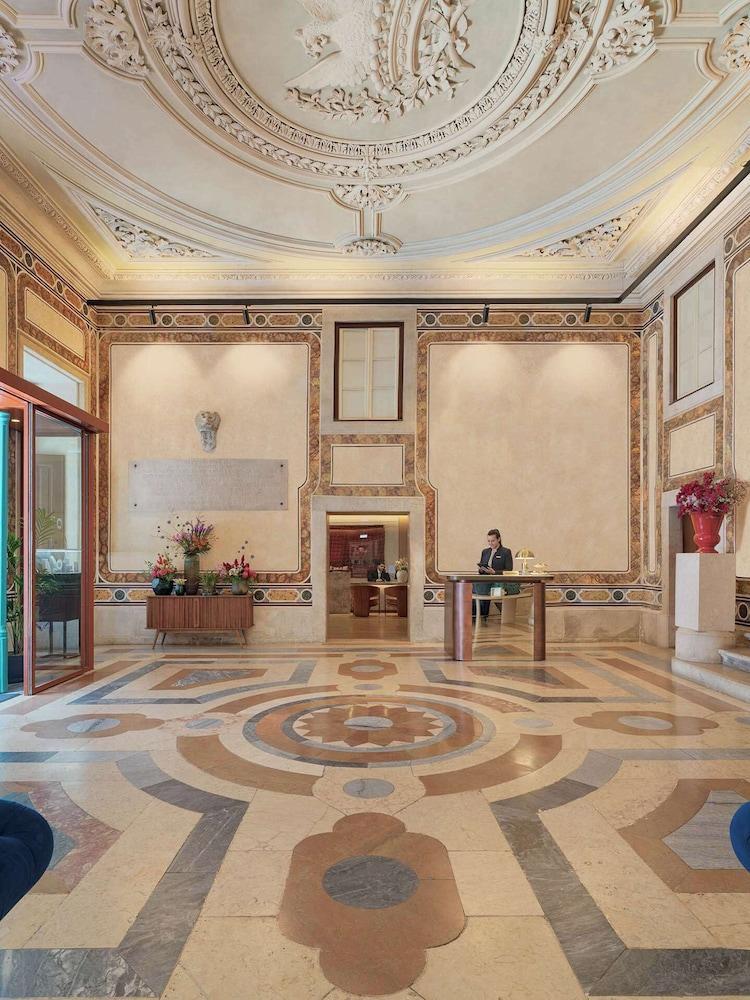 The One Palácio da Anunciada