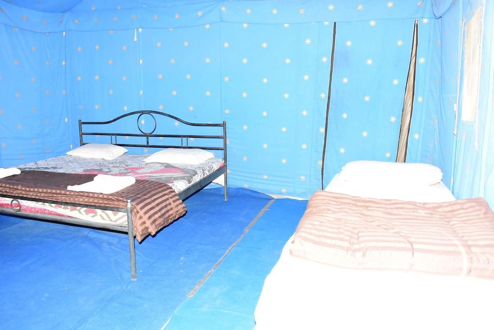 Bhati Desert camp Sam