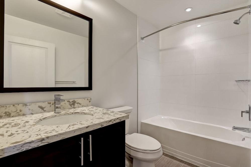 Residences at Kanata Lakes