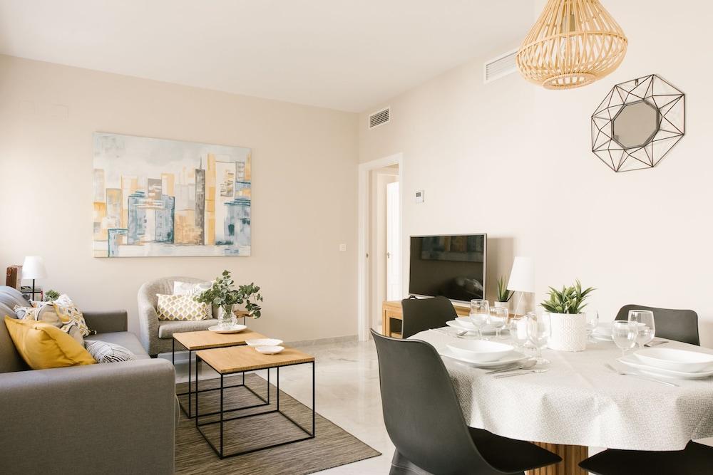 Sevilla Apartments Muro