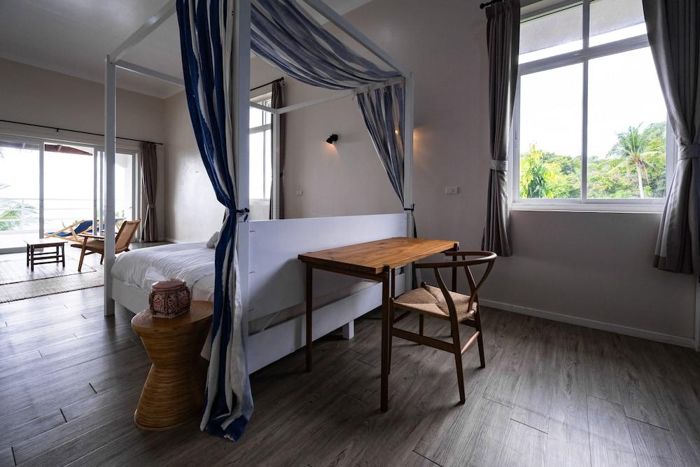 Baan Jai Dee Beach Front Hotel