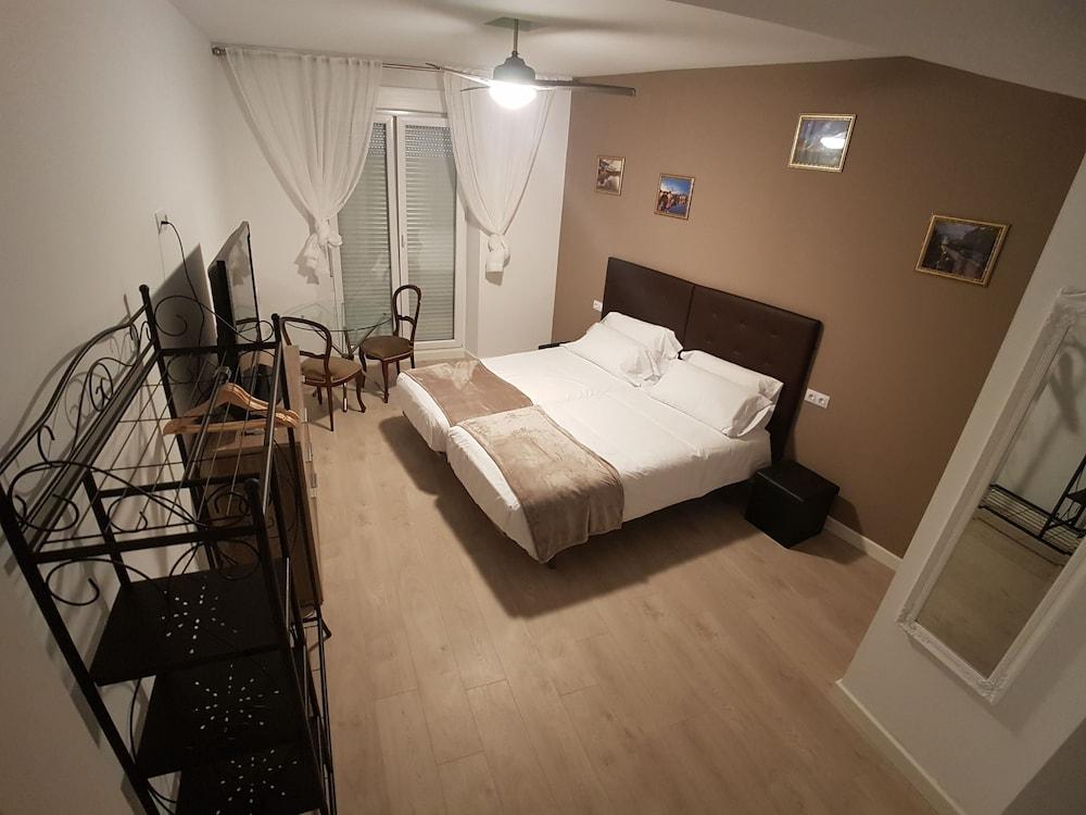 Hostal Puente de Hierro