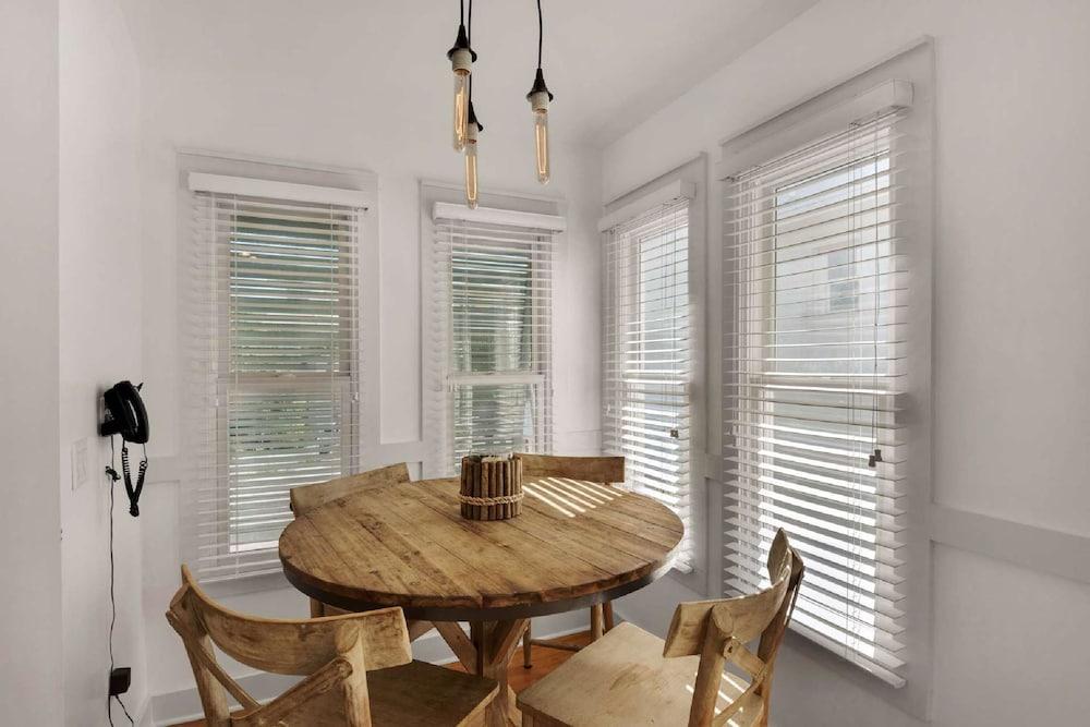 Love Shack 2 Bedroom Apartment