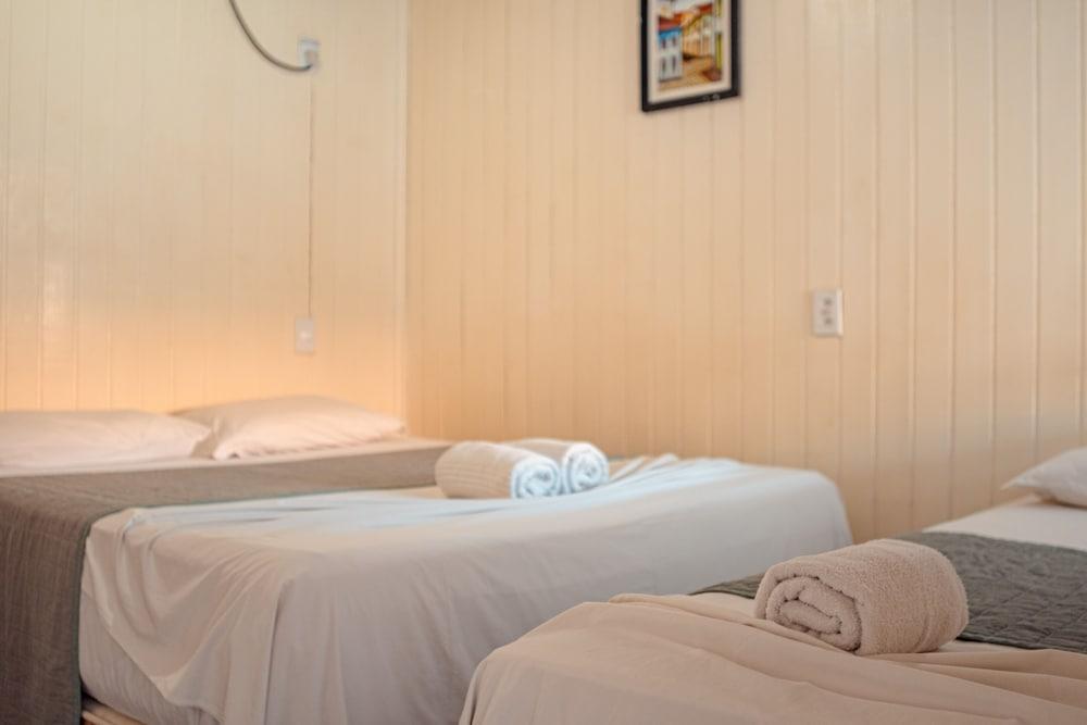 Amendoeira Praia Hotel