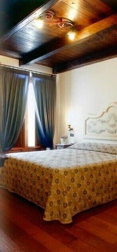 Archi del Sole & San Rocco