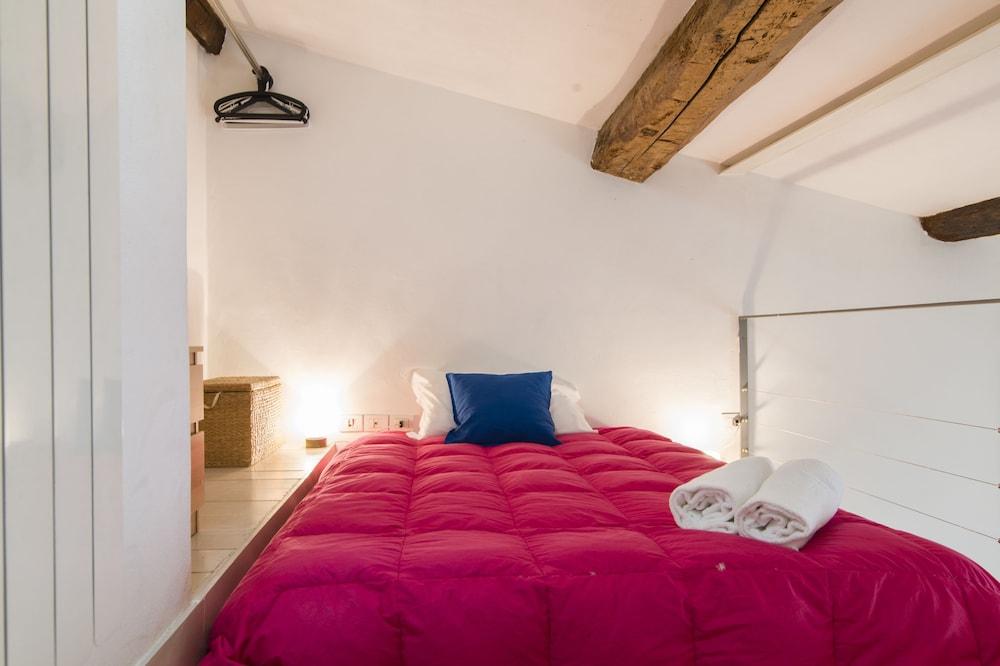 Della Scala Modern Apartment