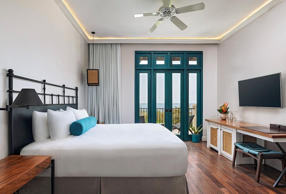 Santarena Hotel at Las Catalinas