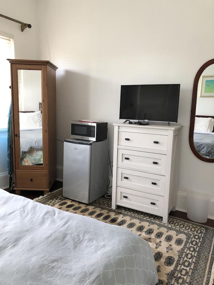 Bermuda Villa Guest House