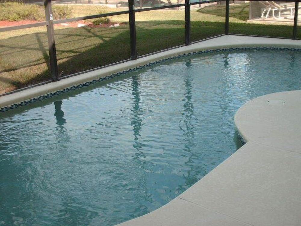 Ov2650 - Lake Berkley - 4 Bed 3 Baths Villa