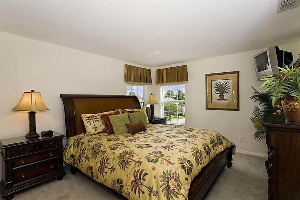 Ov1963 - Emerald Island - 5 Bed 4 Baths Villa