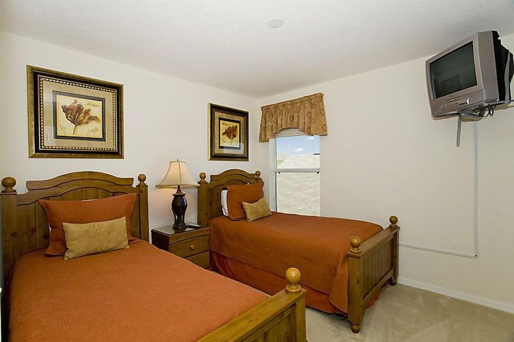 Ov1969 - Emerald Island - 6 Bed 5 Baths Villa