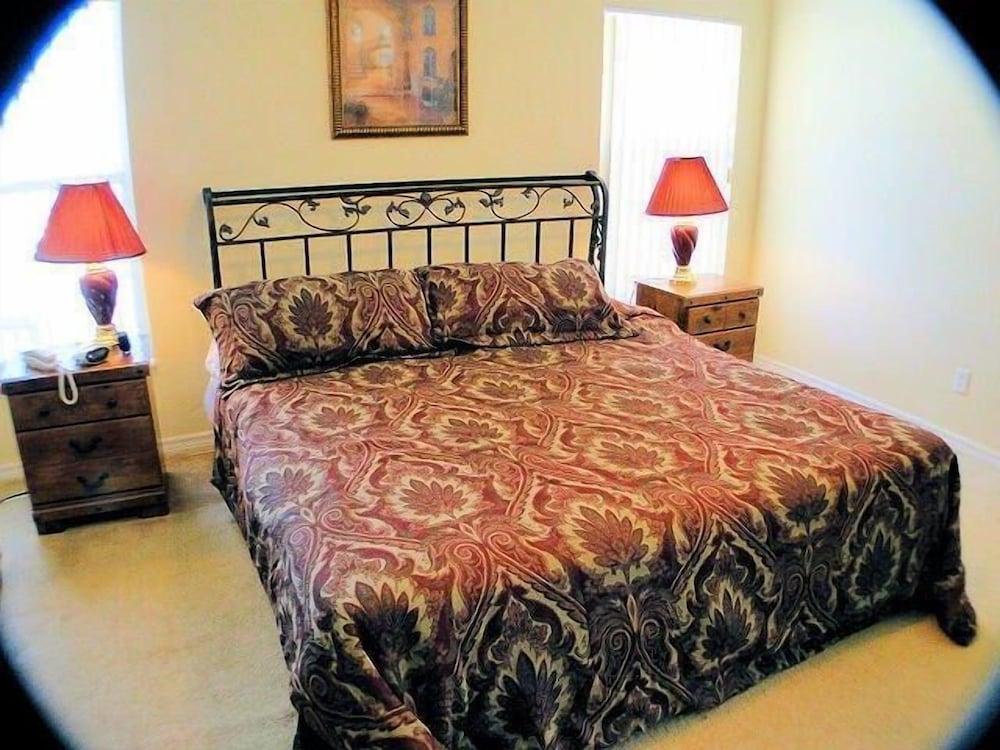 Ov2186 - Lindfields - 5 Bed 3 Baths Villa