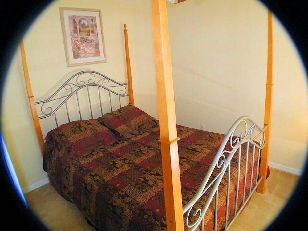 Ov2186 - Lindfields - 5 Bed 3 Baths Villa