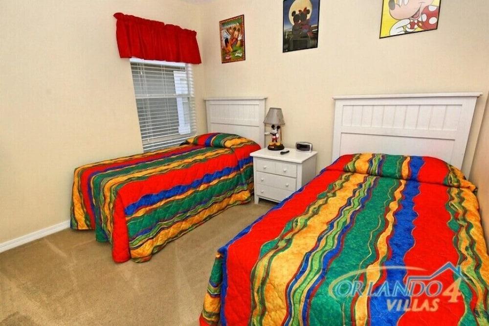 Ov692 - Emerald Island - 6 Bed 5.5 Baths Villa