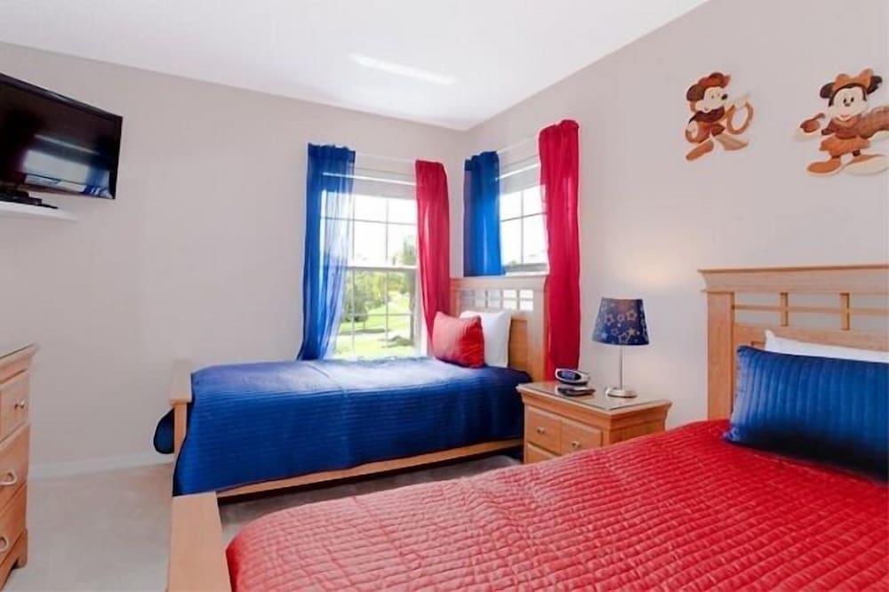 Ov1839 - Emerald Island - 5 Bed 3.5 Baths Villa