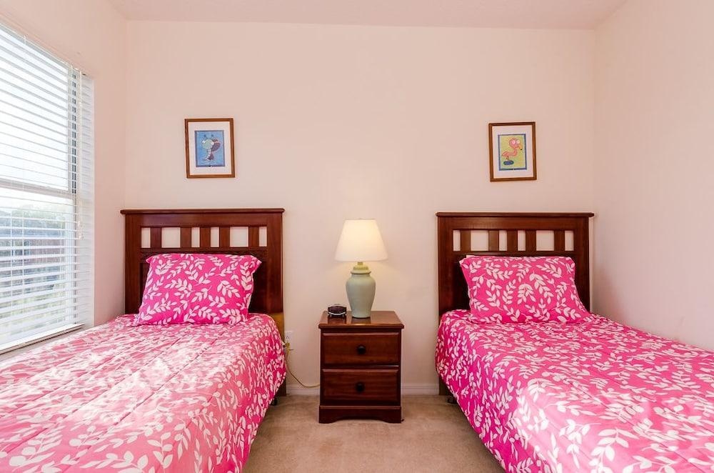 Ovm648 - Emerald Island - 7 Bed 4 Baths Villa