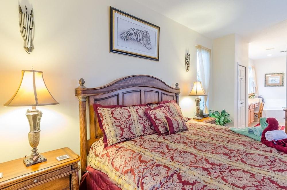 Ov1795 - Emerald Island - 7 Bed 5.5 Baths Villa