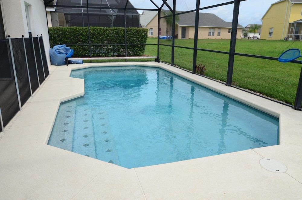 Ov3786 - Cumbrian Lakes - 4 Bed 3.5 Baths Villa