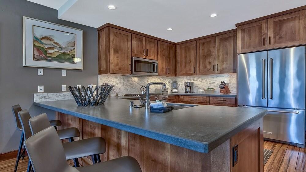 Zalanta 213 - HVH3 by RedAwning