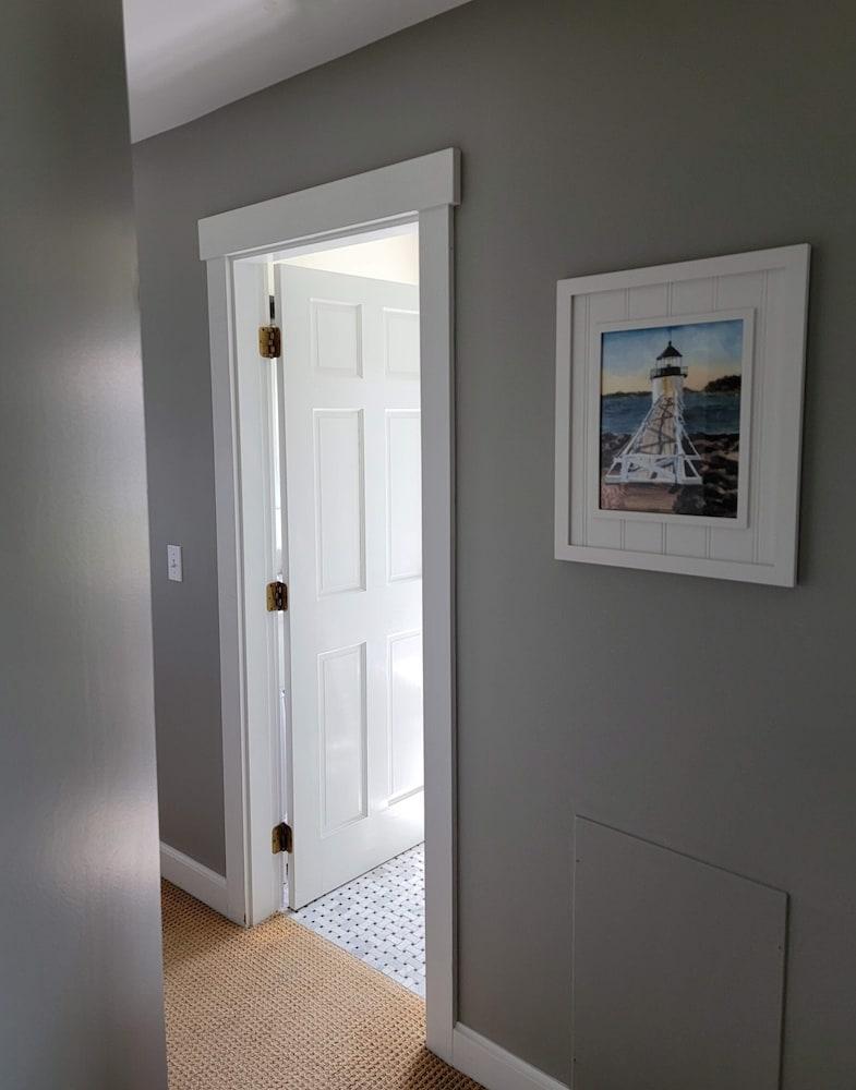 East Wind Inn on the Water