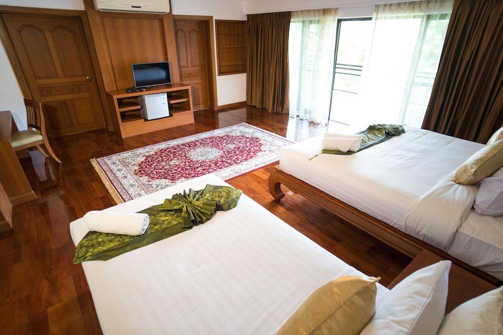 E-Outfitting Valley Resort