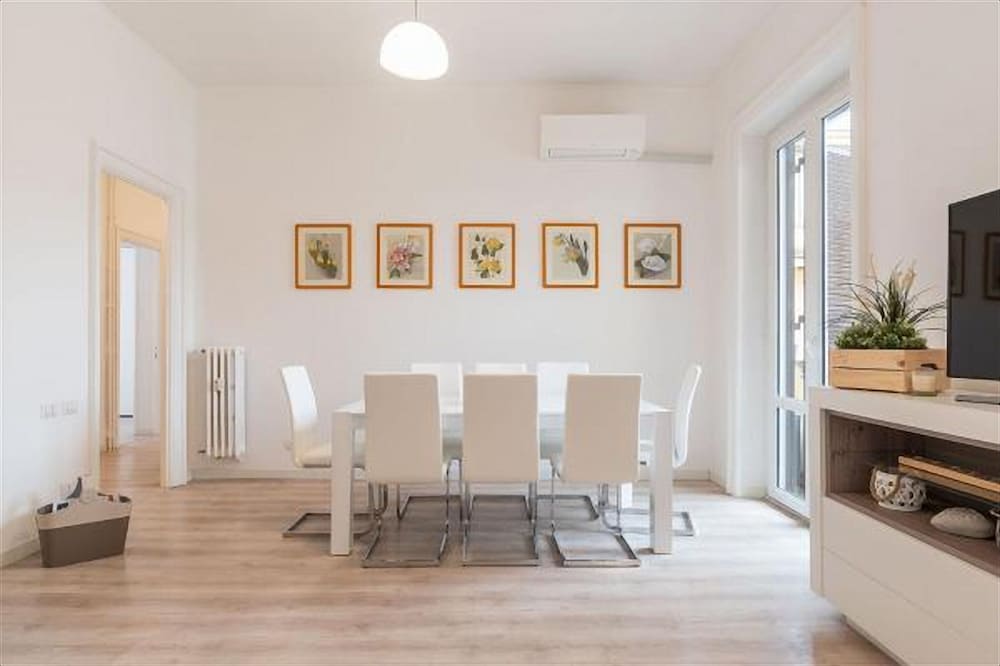 San Pietro Roomy Flat