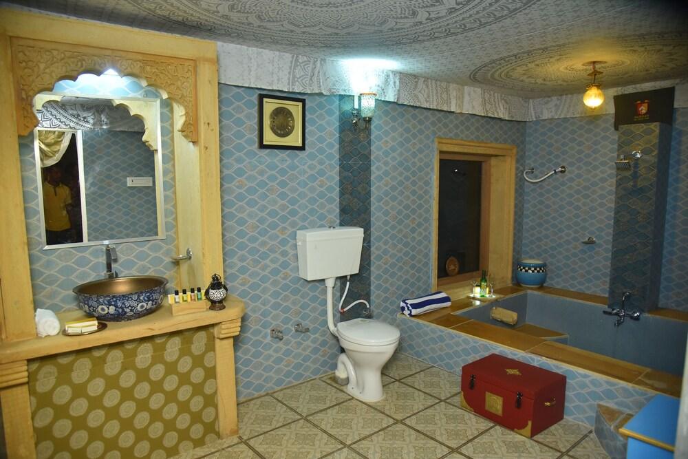 Paddav Tented Suites