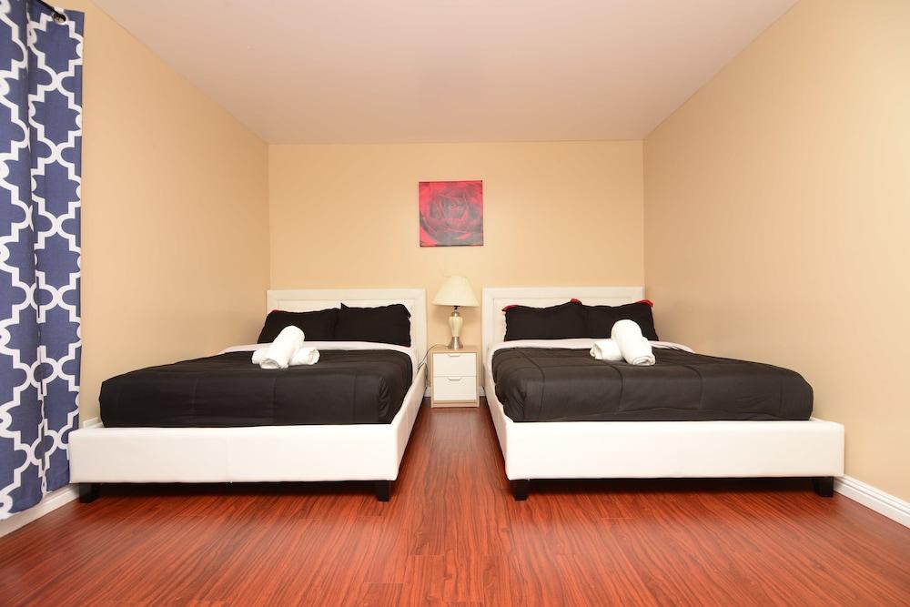 Hollywood Luxury Double bedrooms