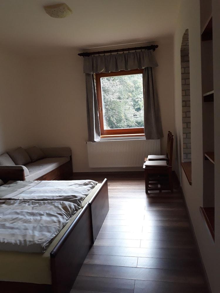 Vörös-Cser Vendégház