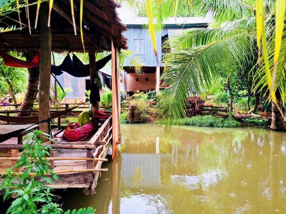 Family Batcave Homestay - Hostel