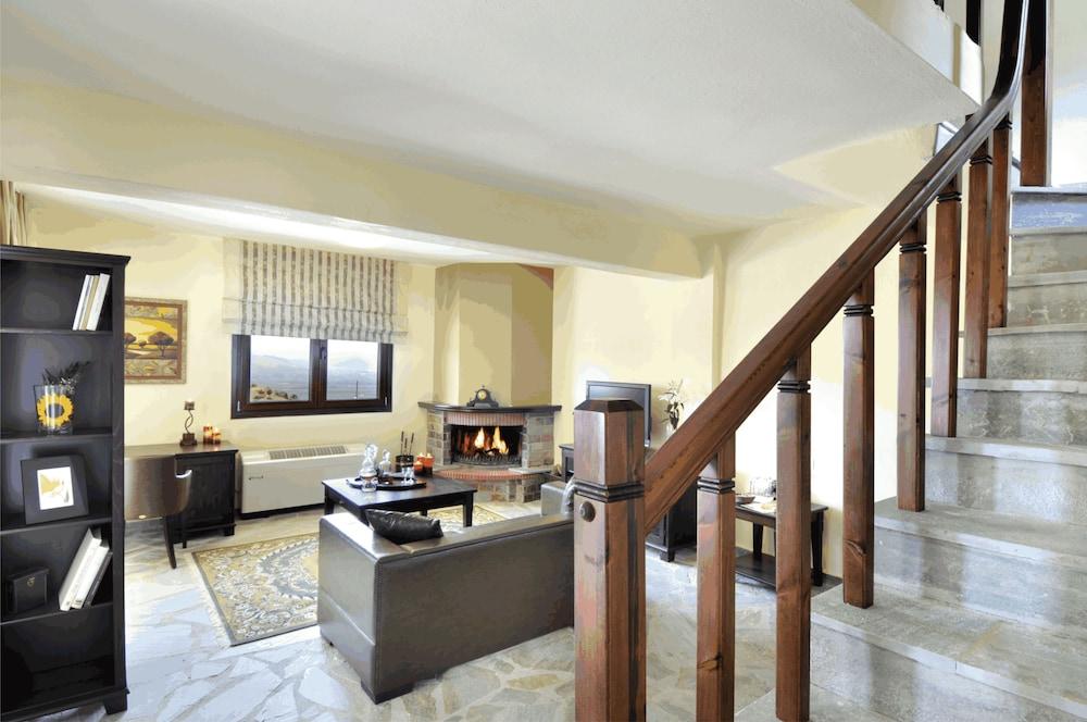 Kaimak Mountain Lodge