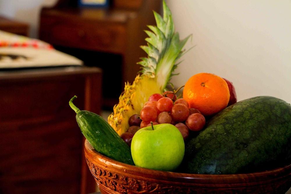 Hungry Lion Sigiriya