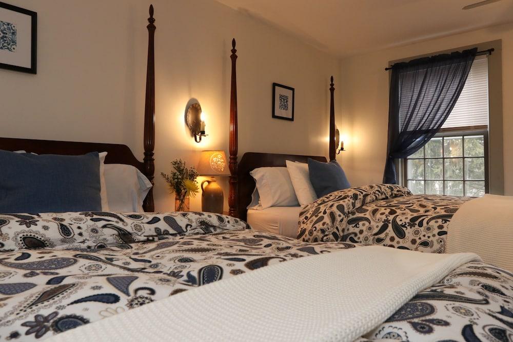 Riverwind Inn Bed & Breakfast