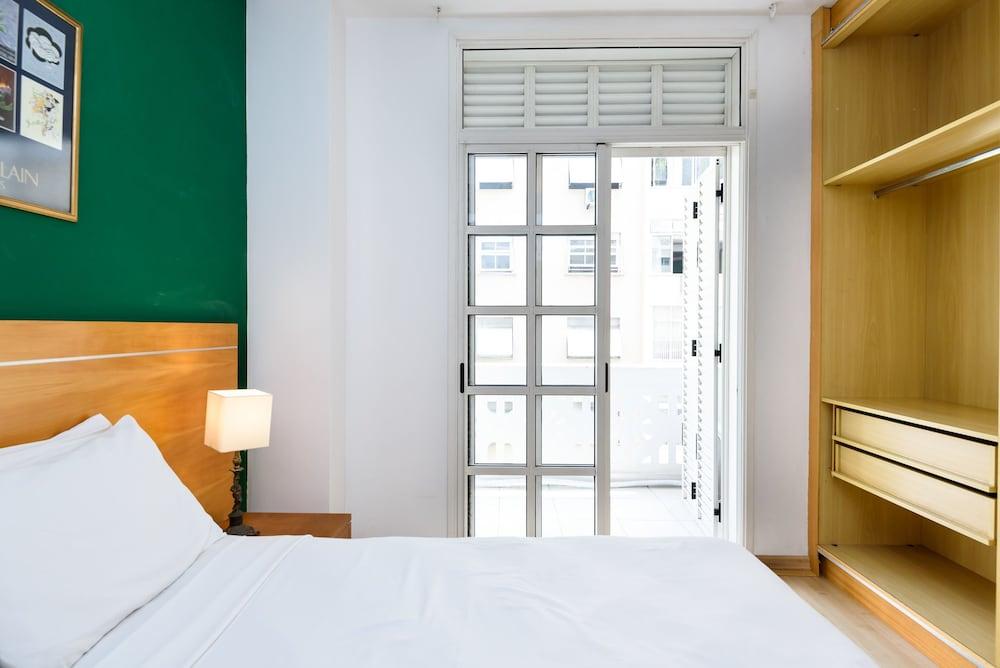 Omar do Rio - Apartamento SB703