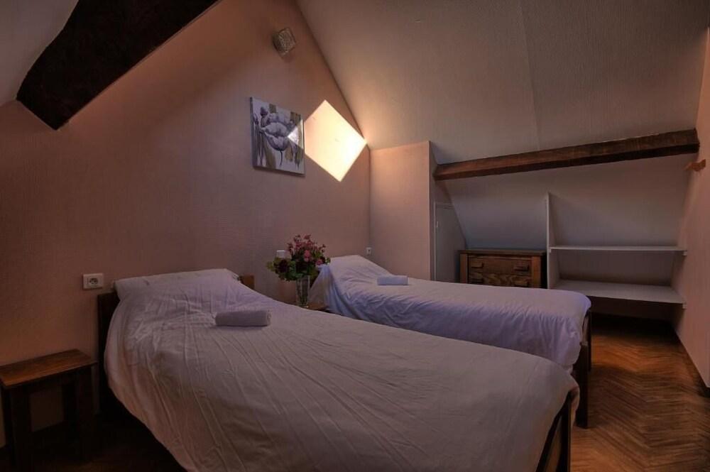 Azureva Brommat En Carladez