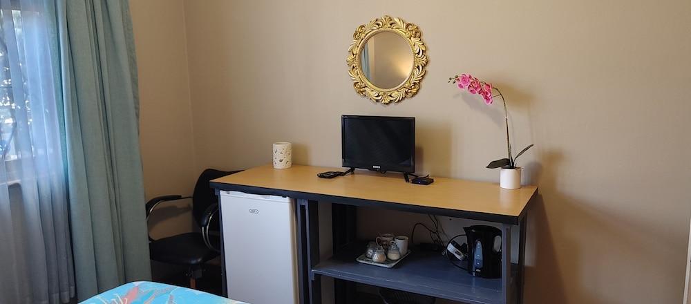 Happy Home Woodstock