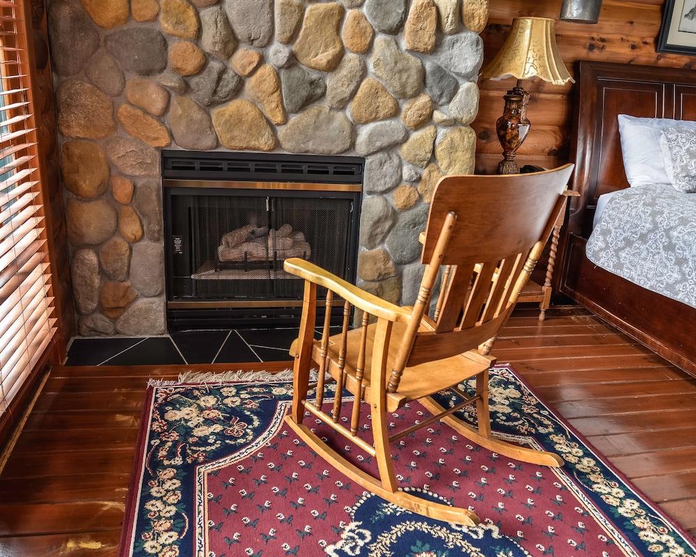 Sumas Mountain Lodge