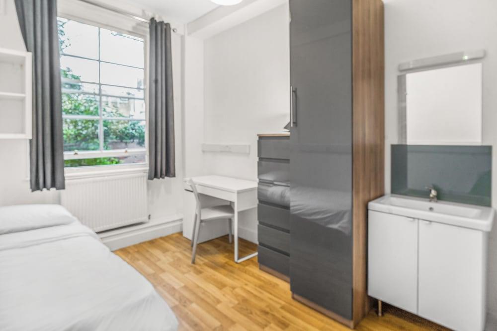 Bowden Court - Hostel