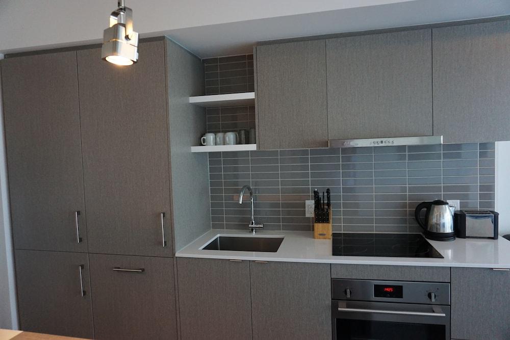 Aaira Suites at 1 York St