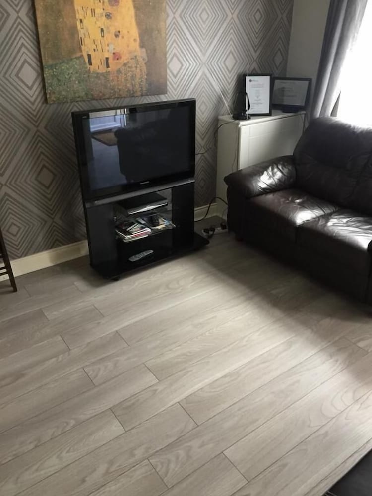 Dhu Varren Town House