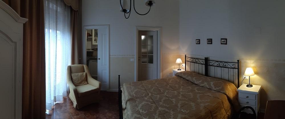 Chiantirooms Guesthouse