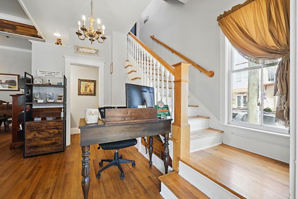 Carriage Way Centennial