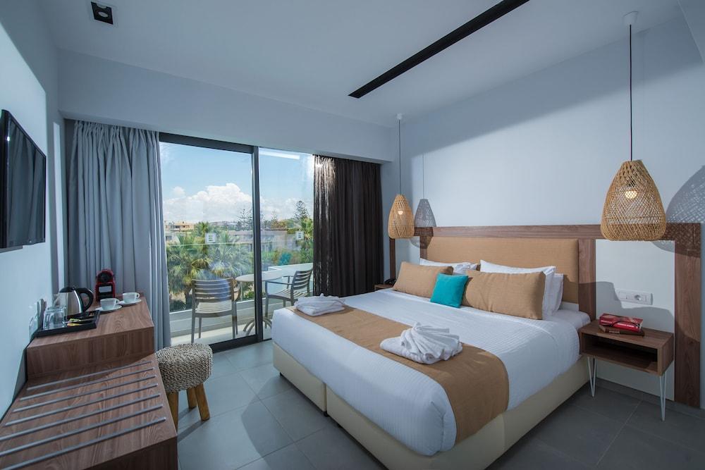 Paralos Lifestyle Beach