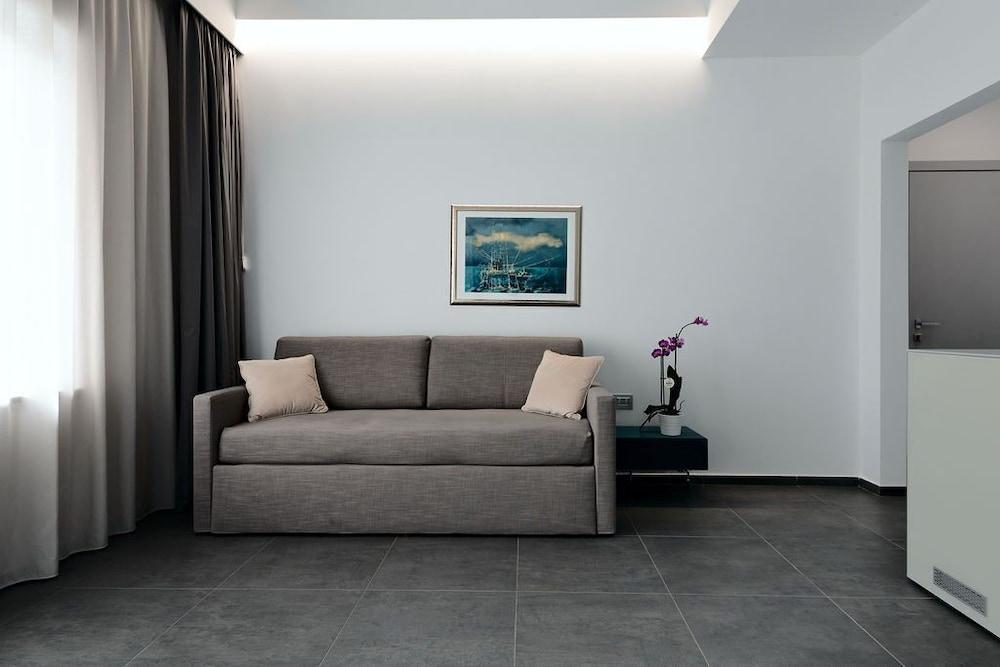 Nautilus B&B Suite Design