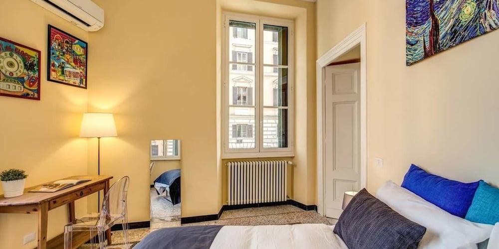 Cavour Colosseum with Balcony