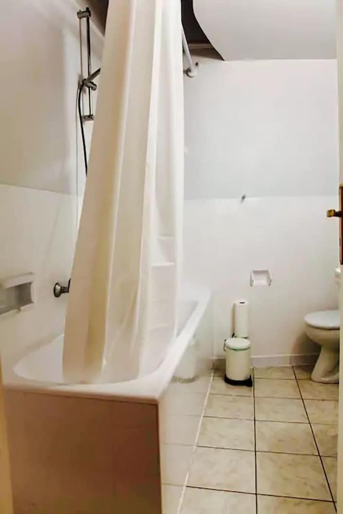 Acropolis modern house